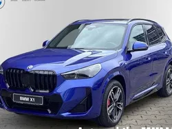 Blau Neu 2025 BMW X1 Luxury Line SUV | 57.998 € (Etwas zu teuer)