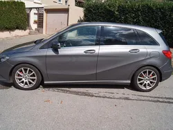Grau Gebraucht 2014 Mercedes B180 Urban Van / Kleinbus | 11.000 €