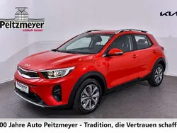 Rot Neu 2025 Kia Stonic Vision SUV | 24.670 €