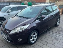 Rot Gebraucht 2011 Ford Fiesta Titanium Limousine | 3.750 € (Guter Preis)