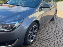 Grau Gebraucht 2016 Opel Insignia Innovation Kombi | 7.900 € (Fairer Preis)