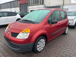 Rot Gebraucht 2004 Renault Modus Authentique Van / Kleinbus | 1.880 € (Guter Preis)