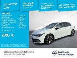 Pure white Gebraucht 2024 VW Golf VIII Move Limousine | 23.980 € (Guter Preis)