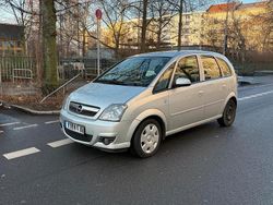 Grau Gebraucht 2008 Opel Meriva drive Van / Kleinbus | 3.500 € (Etwas zu teuer)