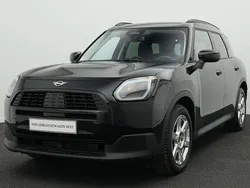 Schwarz Gebraucht 2024 Mini Countryman Classic SUV | 34.635 € (Superpreis)