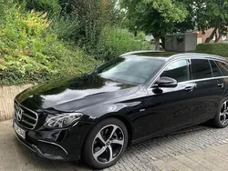 Schwarz Gebraucht 2020 Mercedes 220 Kombi | 23.800 €