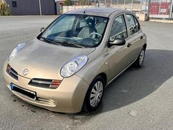 Gold Gebraucht 2003 Nissan Micra Kleinwagen | 1.799 €