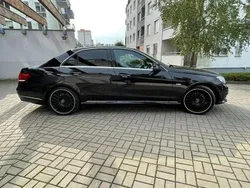 Schwarz Gebraucht 2013 Mercedes E200 Limousine | 13.500 € (Fairer Preis)