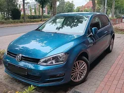 Grün Gebraucht 2014 VW Golf VII Cup Limousine | 7.290 € (Guter Preis)
