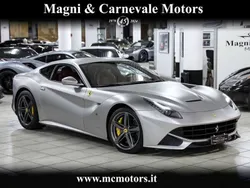 Grün Gebraucht 2013 Ferrari F12 | 266.850 €