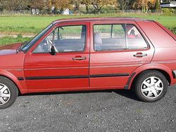 Rot Gebraucht 1987 VW Golf II Kleinwagen | 2.500 €