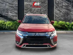 Dynamik rot Gebraucht 2021 Mitsubishi Outlander P-HEV Spirit SUV | 20.999 € (Guter Preis)