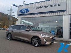 Silber Gebraucht 2018 Ford Focus Titanium Limousine | 17.990 € (Etwas zu teuer)