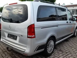 Brillant silber metallic brillant silber metallic Gebraucht 2018 Mercedes Vito Van / Kleinbus | 35.998 € (Teuer)