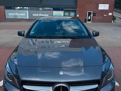 Grau Gebraucht 2015 Mercedes CLA220 Shooting Brake Kombi | 18.499 € (Etwas zu teuer)