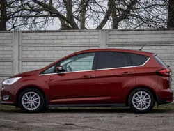 Rot Gebraucht 2017 Ford C-MAX Titanium Van / Kleinbus | 7.000 € (Fairer Preis)