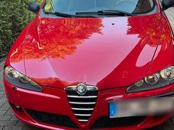 Rot Gebraucht 2005 Alfa Romeo 147 Kleinwagen | 2.600 € (Etwas zu teuer)