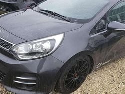 Graphit met. Gebraucht 2016 Kia Rio DREAM-TEAM Edition Kleinwagen | 2.500 € (Superpreis)