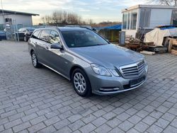 Silber Gebraucht 2010 Mercedes E300 Limousine | 8.700 € (Fairer Preis)