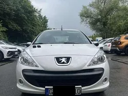 Weiß Gebraucht 2010 Peugeot 206 Limousine | 2.900 € (Fairer Preis)