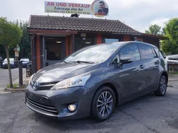 Grau Gebraucht 2013 Toyota Verso Life Van / Kleinbus | 5.790 € (Guter Preis)