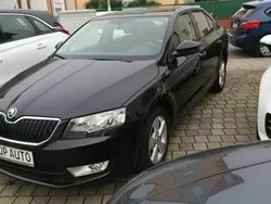 Schwarz Gebraucht 2013 Skoda Octavia Active Limousine | 10.900 € (Fairer Preis)