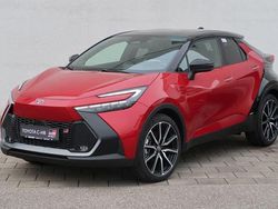 Karminarot mica / dach schwarz Neu 2025 Toyota C-HR Sport SUV | 41.790 € (Etwas zu teuer)