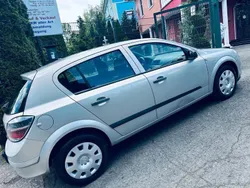 Grau Gebraucht 2009 Opel Astra Limousine | 2.599 € (Guter Preis)