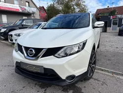 Weiß Gebraucht 2015 Nissan Qashqai 360º SUV | 15.499 € (Etwas zu teuer)