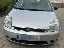 Silber Gebraucht 2002 Ford Fiesta Ghia Kleinwagen | 2.500 € (Fairer Preis)