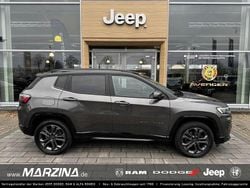 Grau/schwarz Gebraucht 2021 Jeep Compass 80th Anniversary SUV | 18.890 € (Fairer Preis)