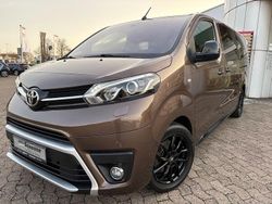 Braun Gebraucht 2022 Toyota Proace Verso Executive Kombi | 34.990 € (Fairer Preis)