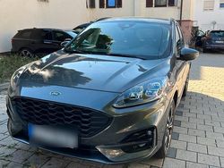 Grau Gebraucht 2022 Ford Kuga ST-Line SUV | 24.999 € (Guter Preis)