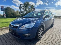 Blau Gebraucht 2010 Ford Focus Kombi | 3.499 € (Fairer Preis)