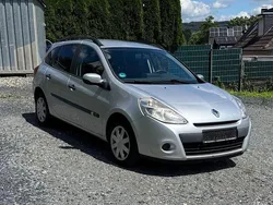 Grau Gebraucht 2012 Renault Clio IV Expression Limousine | 3.999 € (Fairer Preis)