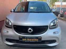 Grau Gebraucht 2016 Smart ForFour Kleinwagen | 11.600 € (Fairer Preis)