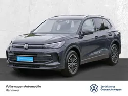 Uranograu Gebraucht 2024 VW Tiguan Life SUV | 31.770 € (Fairer Preis)