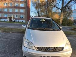 Silber Gebraucht 2002 Ford Galaxy Ghia Van / Kleinbus | 1.200 € (Guter Preis)