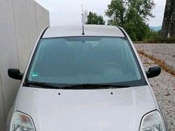 Silber Gebraucht 2005 Ford Fiesta Limousine | 2.999 € (Teuer)