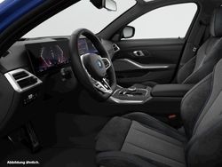 Blau Gebraucht 2024 BMW 330e Kombi | 50.960 €
