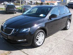 Schwarzmagic perleffekt (metallic) Gebraucht 2020 Skoda Octavia Kombi | 15.990 € (Superpreis)