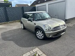 Grau Gebraucht 2010 Mini ONE Kleinwagen | 4.200 €