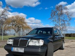 Schwarz Gebraucht 1995 Mercedes E280 Kombi | 6.999 €