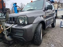 Grau Gebraucht 2009 Suzuki Jimny SUV | 16.500 €