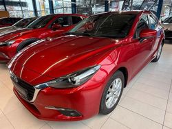 Rot Gebraucht 2017 Mazda 3 Exclusive-Line Limousine | 13.790 € (Fairer Preis)