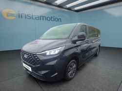Schwarz Gebraucht 2024 Ford Tourneo Van / Kleinbus | 43.299 €