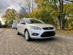 Silber Gebraucht 2010 Ford Focus Titanium Kombi | 2.799 € (Fairer Preis)
