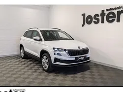Weiß Gebraucht 2024 Skoda Karoq Selection SUV | 29.490 € (Guter Preis)