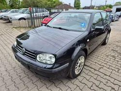 Schwarz Gebraucht 2002 VW Golf IV Limousine | 2.201 € (Fairer Preis)