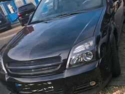 Schwarz Gebraucht 2005 Opel Vectra Edition Kombi | 2.100 € (Fairer Preis)